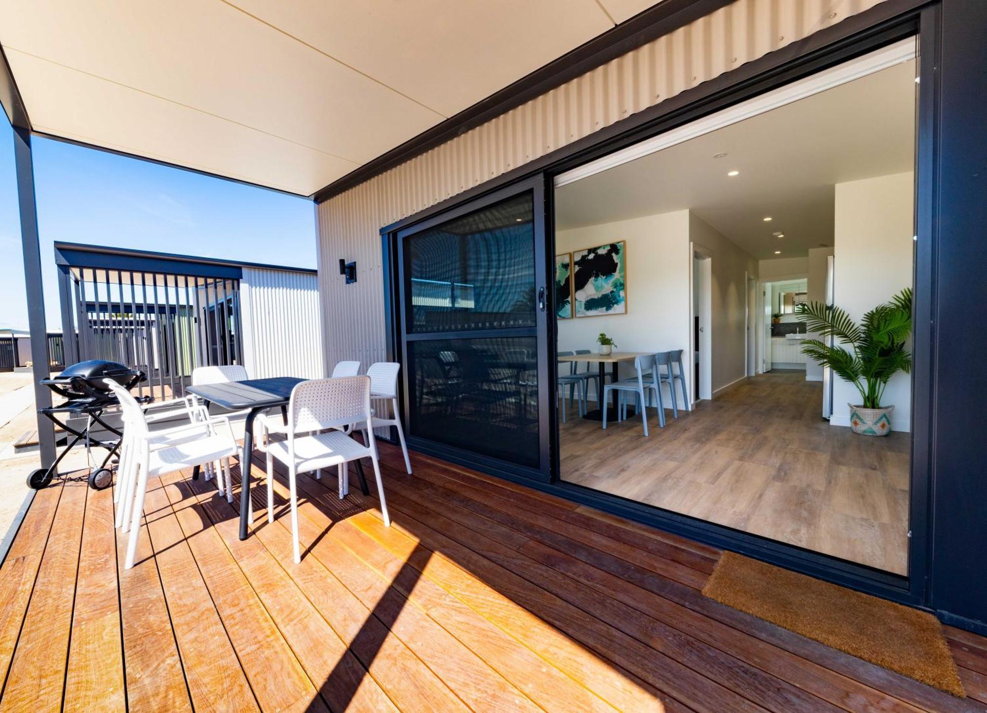 The Retreat West Beach Parks Adelaide Bilik gambar