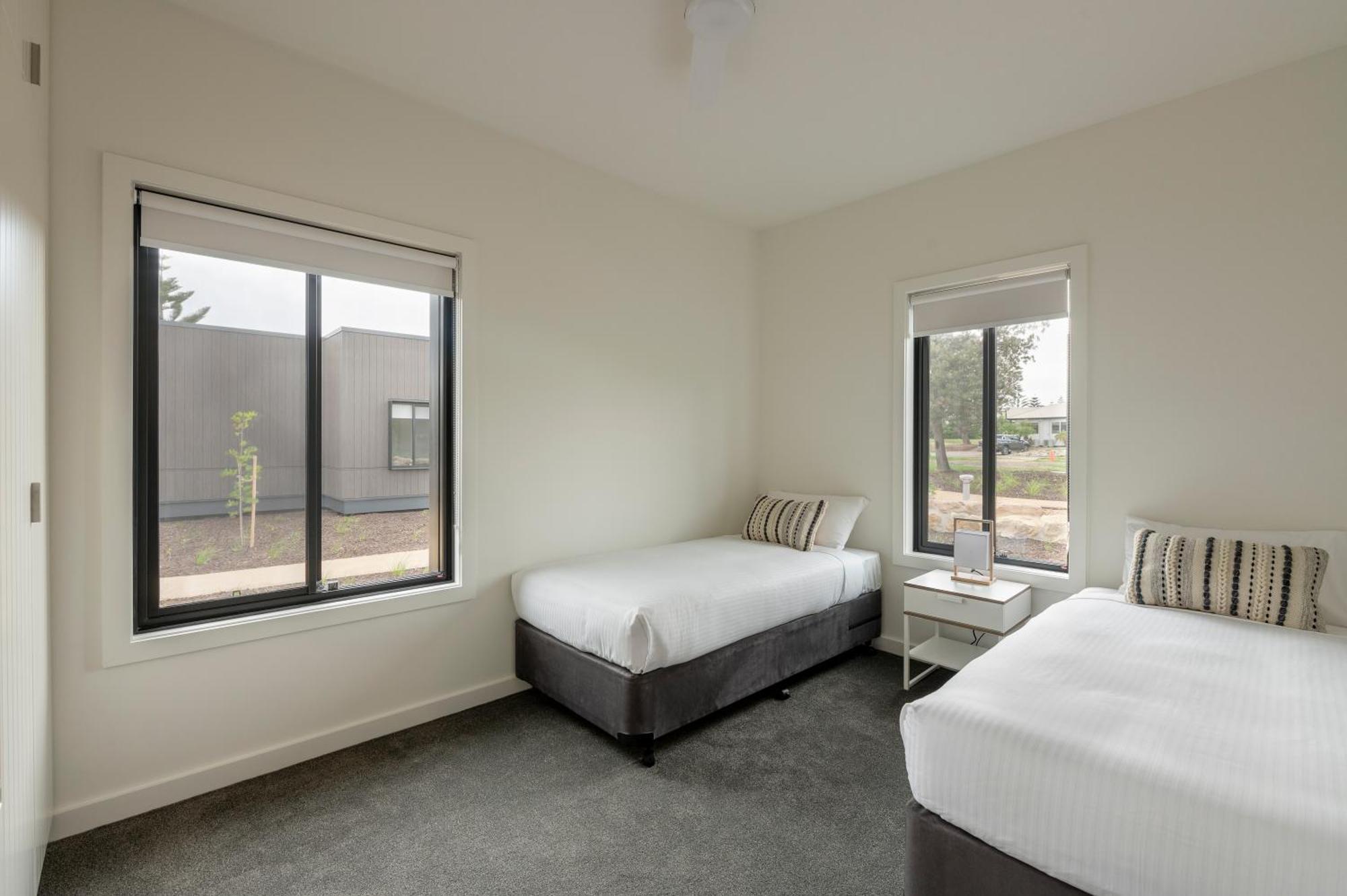 The Retreat West Beach Parks Adelaide Bilik gambar